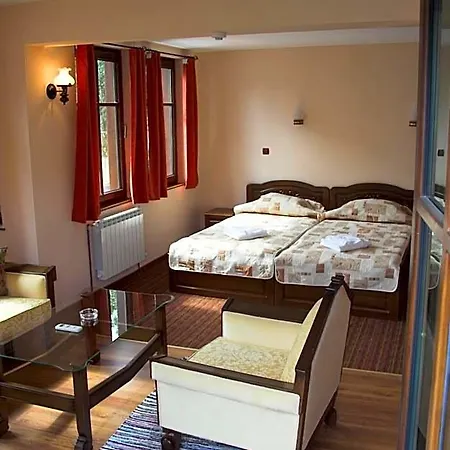 Hotel Old Times